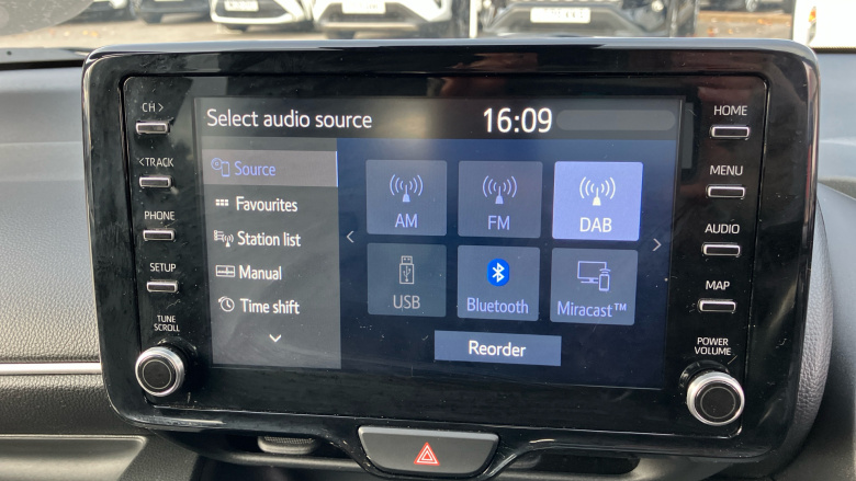 Toyota Yaris 1.5 Hybrid Design 5dr CVT Hybrid Hatchback